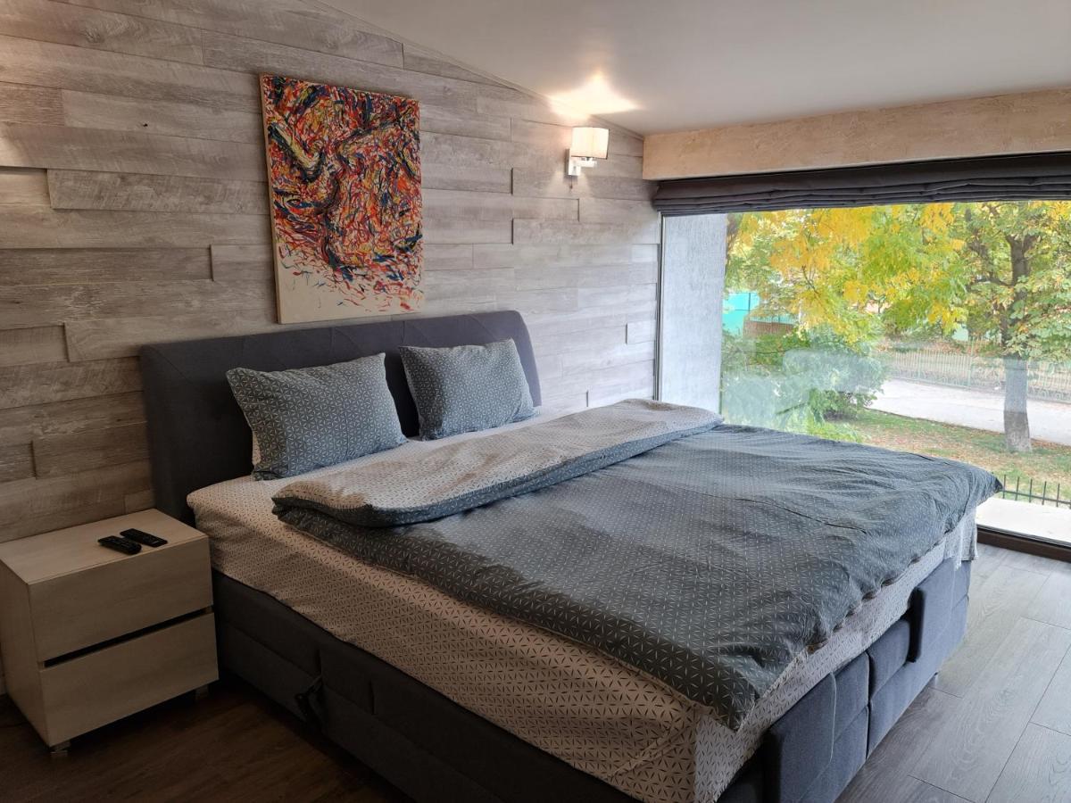 Grande Deluxe * Sliven