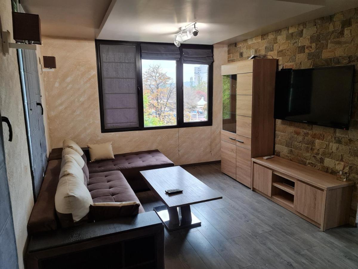 Grande Deluxe Apartment