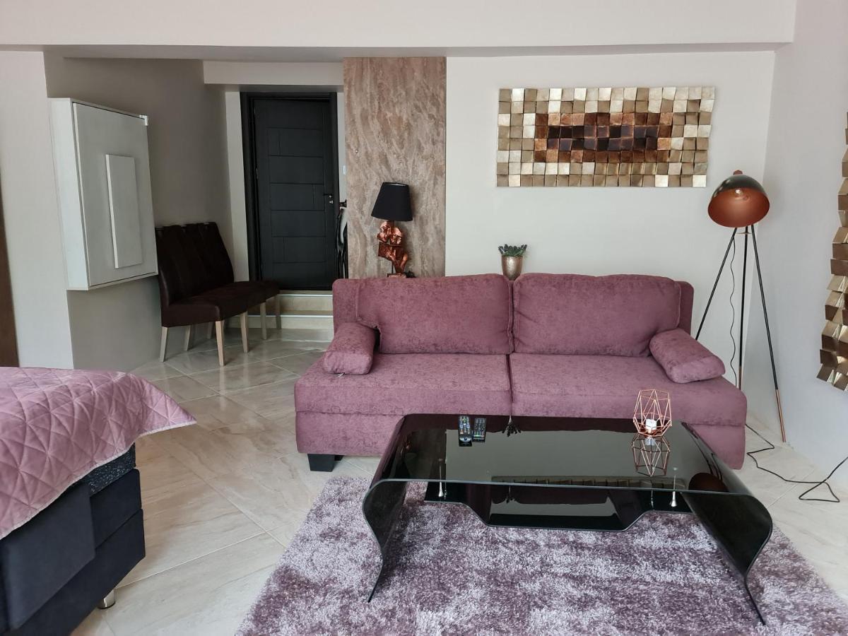 Grande Deluxe Apartment *